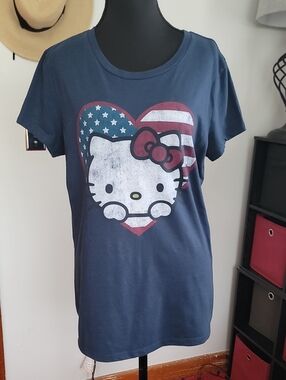 Old Navy Hello Kitty Navy Blue Tee with Patriotic Heart  size large
